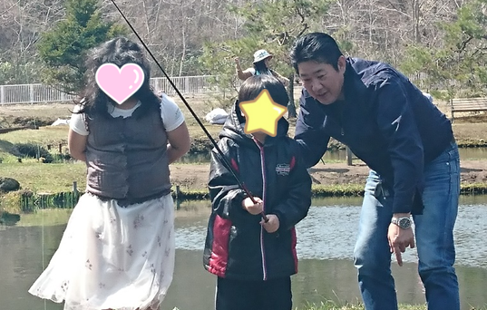 魚釣り奮闘中02